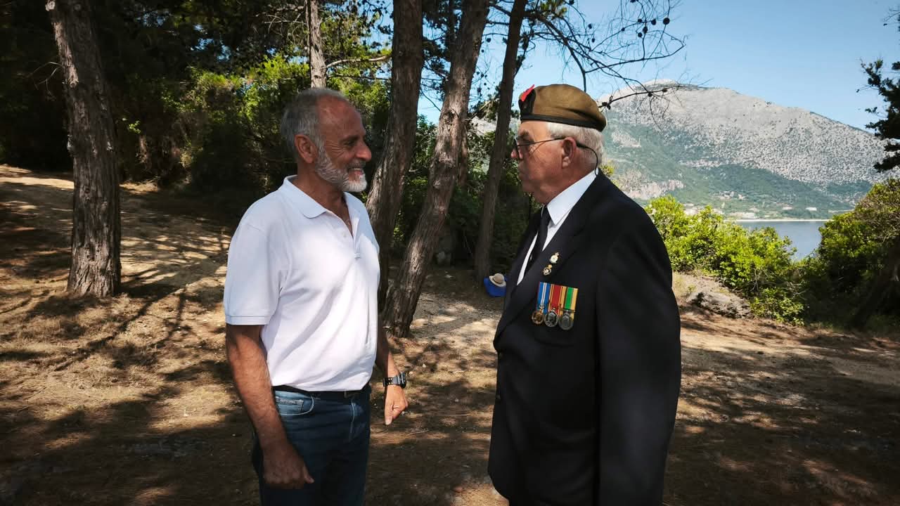 peseas ypovrixio teleti35