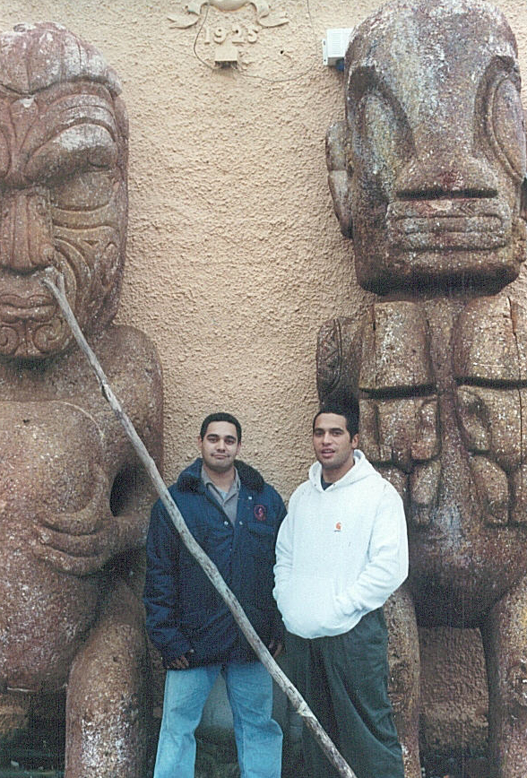 251110 TELEIA KAI PAVLA 295 E