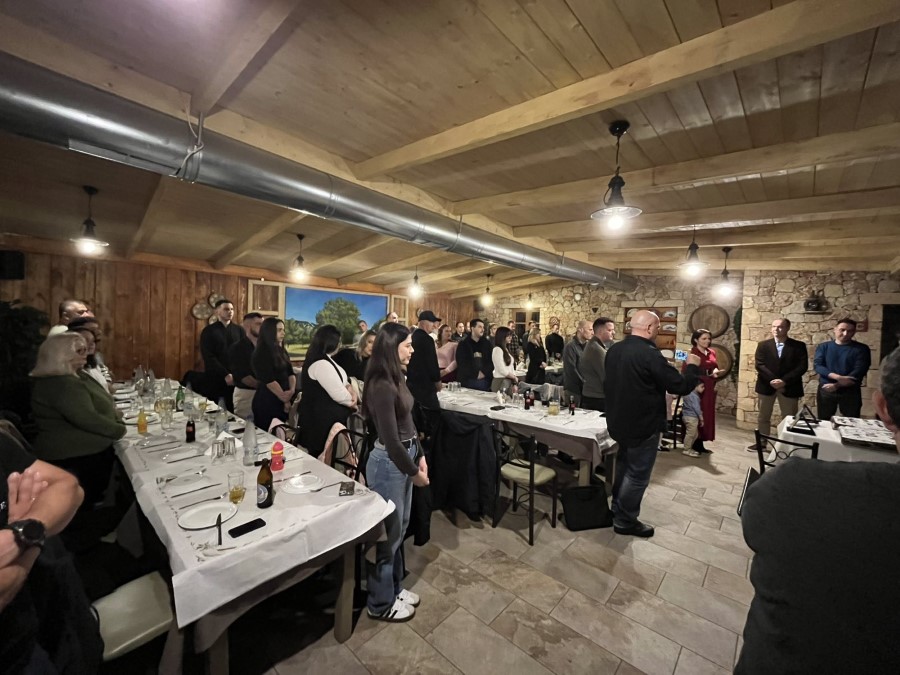 IMG c2fd94c8447ddf0218ecd80d9cba2cef V