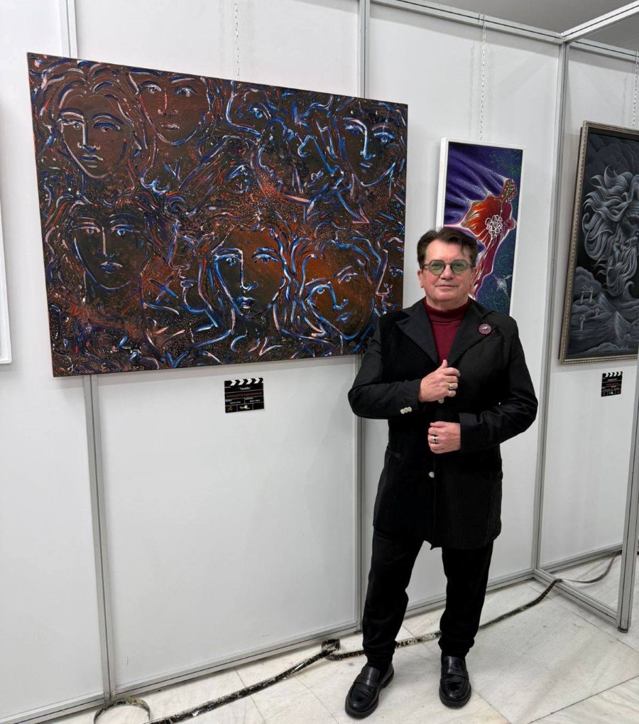 Κώστας Ευαγγελάτος στο έργο του