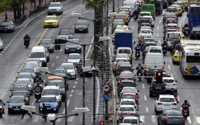 Τέλη κυκλοφορίας: Μέχρι την Παρασκευή η πληρωμή -Τσουχτερά πρόστιμα για τους παραβάτες