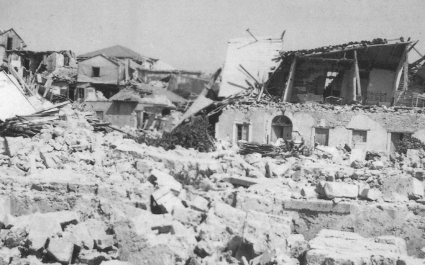 Γιώργος Μεσσάρης: Αύγουστος 1953 - Ώρες οδύνης