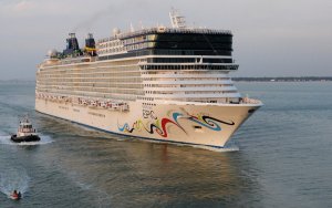 Στην Κεφαλονιά το επιβλητικό Norwegian Epic - Το πρόγραμμα της εβδομάδας