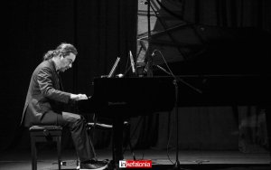 Όταν το ρεμπέτικο συνάντησε τα πλήκτρα του Σπύρου Μοσχόπουλου