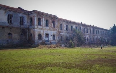 Υπογράφεται η σύμβαση για την αναβάθμιση του πρώην στρατοπέδου Παύλου Μελά