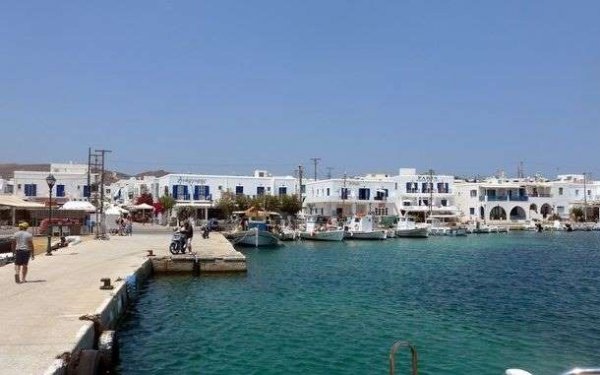 Τραγωδία στην Αντίπαρο: Αυτοκίνητο έπεσε στο λιμάνι - Τρεις νεκροί