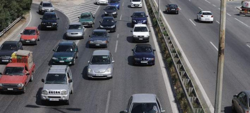 Τι αλλάζει στα τέλη κυκλοφορίας -Ποιοι θα πληρώσουν περισσότερα