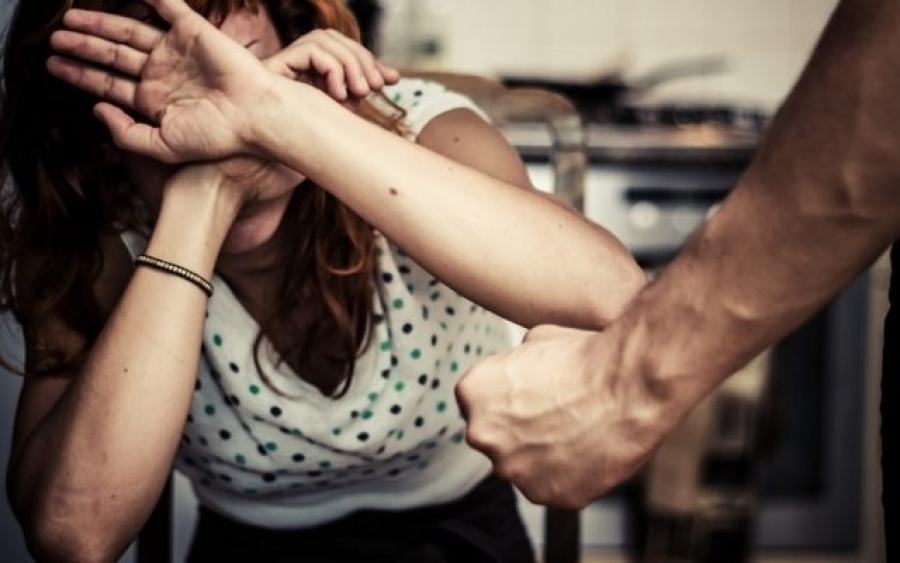 Συμβουλευτικό Κέντρο Γυναικών Αργοστολίου: «Μένουμε σπίτι» δεν σημαίνει ότι υπομένουμε και τη βία