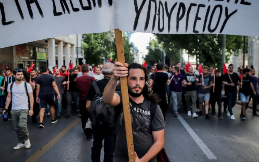 Η Αγωνιστική Συνεργασία Εμπόρων Ομοσπονδίας Εμπορίου για το νομοσχέδιο περιορισμού των διαδηλώσεων