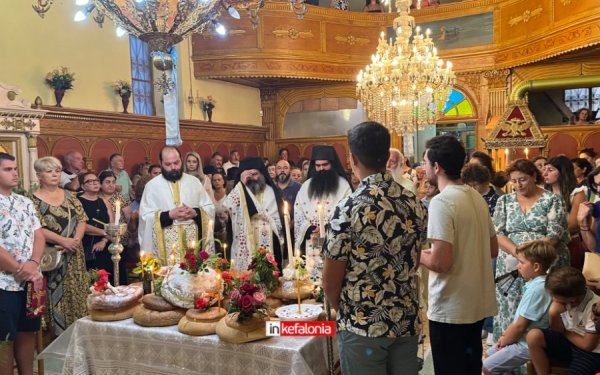 Ο Μέγας Πανηγυρικός Εσπερινός στην Αγία Μαρίνα Βλαχάτων