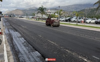 ΑΡΓΟΣΤΟΛΙ: Έπεσε η πρώτη στρώση ασφάλτου στην Ιωάννου Μεταξά