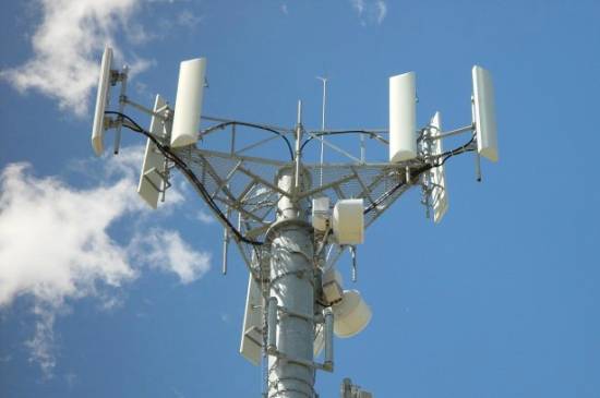 Τοποθέτηση κεραίας κινητής τηλεφωνίας στο Ληξούρι χωρίς την έγκριση του Δήμου;