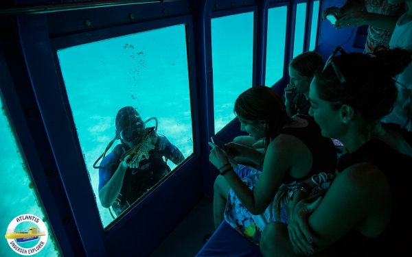 Γνωριμία με το "Atlantis Submarine" -Ένα ημιυποβρύχιο με απεριόριστη θέα στον Κεφαλονίτικο βυθό