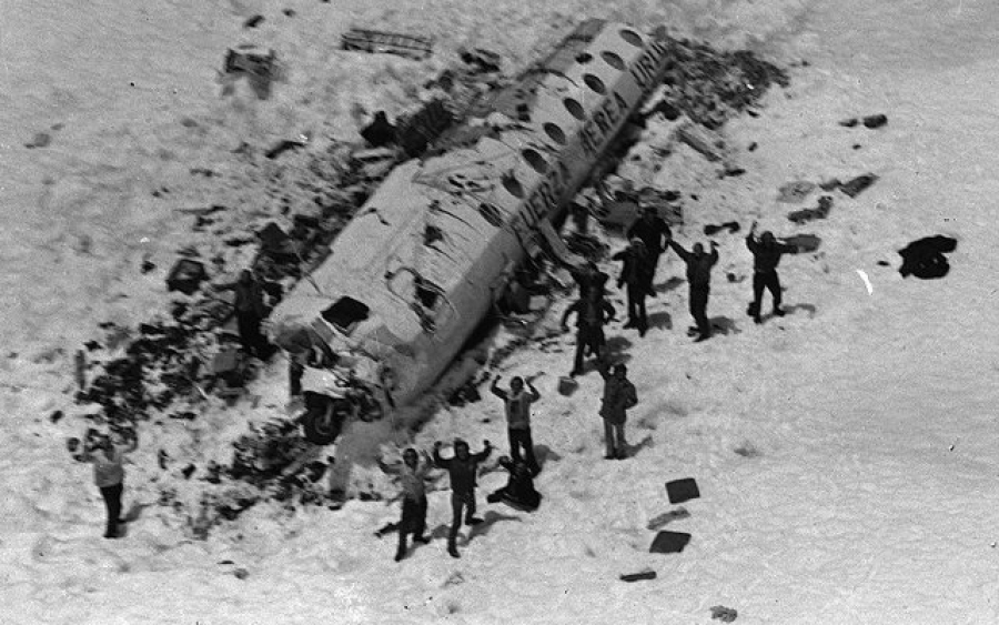 Σαν σήμερα η αεροπορική τραγωδία των Άνδεων - Παρέμειναν 72 μέρες σε συνθήκες πολικού ψύχους