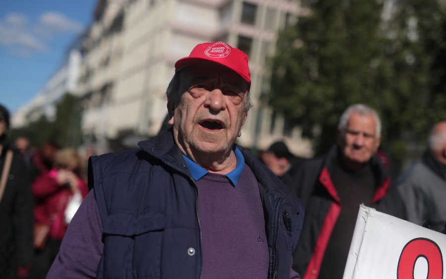 Σύνταξη χωρίς διακοπή εργασίας: Το νέο πλαίσιο για ελεύθερους επαγγελματίες