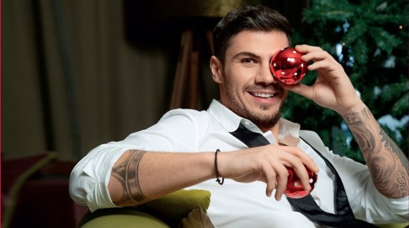 Άκης Πετρετζίκης: Αυτή είναι η νέα του σύντροφος