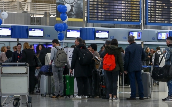 Κορονοϊός: Αναστέλλονται όλες οι σχολικές εκδρομές στο εξωτερικό!