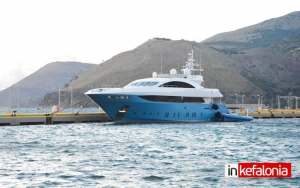 Καλώς το! Πρώτο κότερο για το 2020 στο Αργοστόλι! (εικόνες)