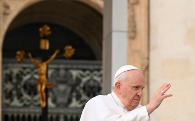 Ο Πάπας Φραγκίσκος άνοιξε το θέμα της κατάργησης της αγαμίας των καθολικών κληρικών