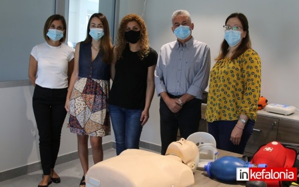 Μαθήματα... ζωής από το ΔΙΕΚ Νοσοκομείου Κεφαλονιάς στα Ιχθυοτροφία - Σεμινάριο Α' Βοηθειών με έμφαση στην χρήση απινιδωτή (εικόνες)