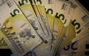 Προσωρινή σύνταξη: Ανοίγει η πλατφόρμα για δηλώσεις IBAN, οι δικαιούχοι για τα 345 και 384 ευρώ