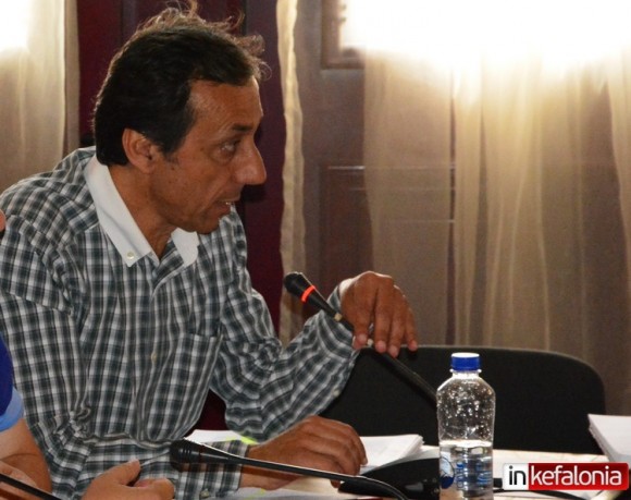 Σαμούρης: «Ο,τι πήρε στα χέρια της η Δημοτική Αρχή από το 2010 και μετά το έκανε… κάρβουνο»