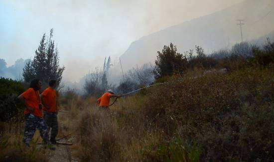 Εικόνες από τη μεγάλη πυρκαγιά στον Κατελειό