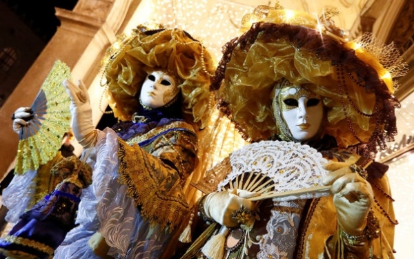 ''Βενετσιάνικες Μάσκες'' στην Κοργιαλένειο Βιβλιοθήκη