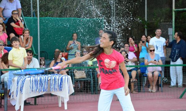 Επιδείξεις και…  μπουγελώματα στην γιορτή λήξης του ΚΟΑ (εικόνες)