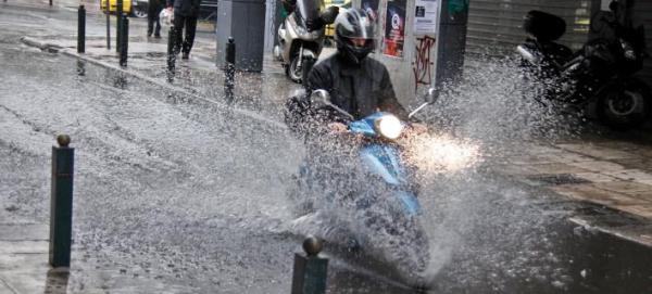 Τι αλλάζει στις άδειες οδήγησης μοτοποδηλάτων: Εως τις 18 Ιανουαρίου η αντικατάσταση