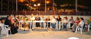 Όμορφη βραδιά καντάδας και ριγανάδας στο Τραπεζάκι (εικόνες + video)