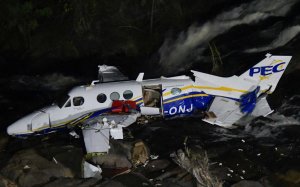Βραζιλία: Σκοτώθηκε σε αεροπορικό δυστύχημα η τραγουδίστρια Μαρίλια Μεντόσα