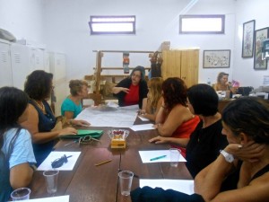 Σεμινάρια κεντητικής τέχνης και χειροτεχνίας, τεχνικής του μακραμέ και κοπτικής-ραπτικής