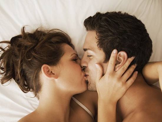 7 τρόποι να επαναφέρετε το καυτό σεξ στη ζωή σας