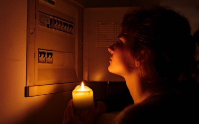 Χωρίς ρεύμα αρκετές περιοχές της Κεφαλονιάς μετά την πυρκαγιά στη Λαγκάδα