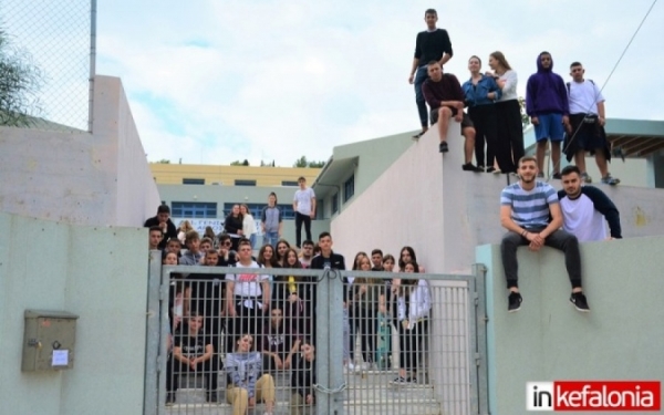 Η ΕΛΜΕΚΙ χαιρετίζει τις κινητοποιήσεις των μαθητών