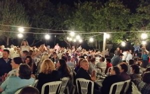 Ξεκινούν πανηγύρια, κινηματογράφοι, λούνα πάρκ -Αλλαγές σε λιανεμπόριο & πρώτα προνόμια σε εμβολιασμένους