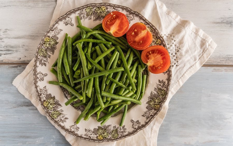 Τα φρέσκα φρούτα και τα λαχανικά του Απριλίου