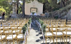 Ένας υπέροχος γάμος στην Άσσο από το «BENETATOS FLOWERS» (εικόνες)