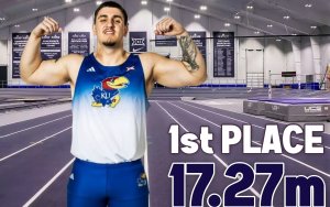 Την πρώτη του πανεπιστημιακή νίκη στη σφαιροβολία πέτυχε ο Δημήτρης Αντωνάτος σε αγώνες στο Κάνσας