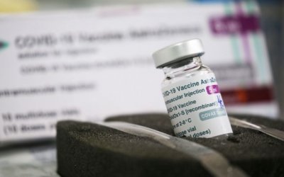 Αλλάζει… όνομα το εμβόλιο της AstraZeneca