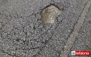 Μινέτος για αποκατάσταση δρόμων στο Αργοστόλι: Δυο χρόνια περιμένουμε από την Κυβέρνηση τα χρήματα