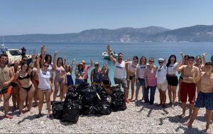 ΟΝΝΕΔ Κεφαλονιάς - Ιθάκης: Περιβαλλοντική δράση και καθαρισμός της παραλίας Αμίδι (εικόνες)
