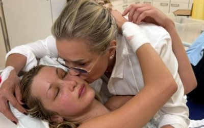 Μπέλα Χαντίντ: Συγκλονίζει η μητέρας της για τη μάχη της με τη νόσο Lyme – «Δεν έζησες, έμαθες πώς να υπάρχεις»