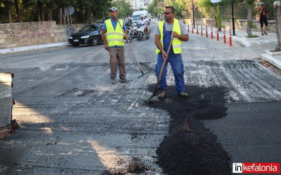 Το Μάρτιο πέφτει άσφαλτος σε κεντρικούς δρόμους του Αργοστολίου - Ο Θεόφιλος Μιχαλάτος στον COSMOS 96,5