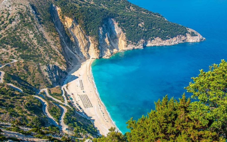 Μύρτος: H πρώτη παραλία προσβάσιμη από ανθρώπους με αχρωματοψία στην Ελλάδα!
