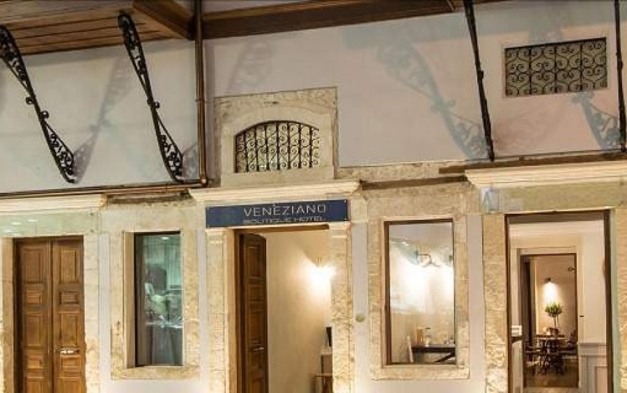 Πρώην βουλευτής του ΠΑΣΟΚ μετέτρεψε το «κονάκι του αγά» σε... boutique Hotel [εικόνες]