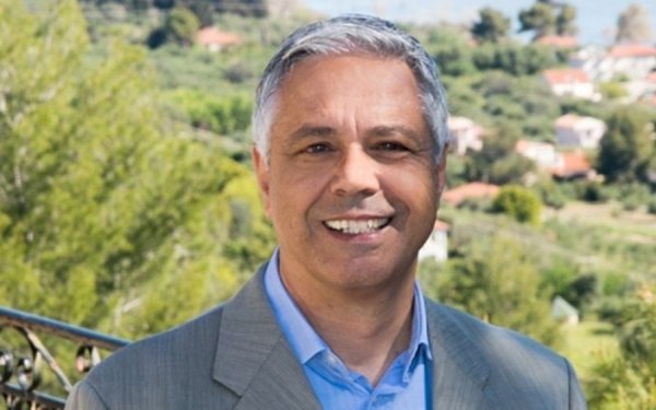 Διονύσης Αραβαντινός: "Μπράβο ΝΕΟΛ - Απόλαυσε τις στιγμές!"