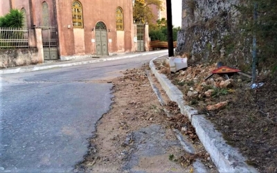 «Κομμάτια» ο δημοτικός δρόμος στις Κεραμειές... (εικόνες)