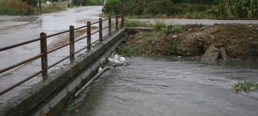 Πέμπτος νεκρός από το κύμα κακοκαιρίας -Ενας 30χρονος στο Ξυλόκαστρο